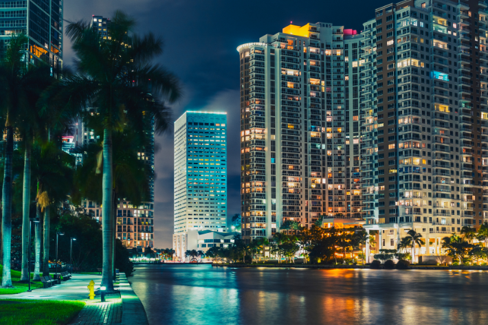 Tips for Real Estate Agents: Becoming an Invaluable Resource for Condo Financing in Miami